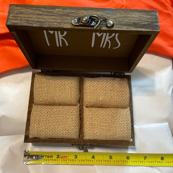 Wedding ring holder - Picture 5 of 5